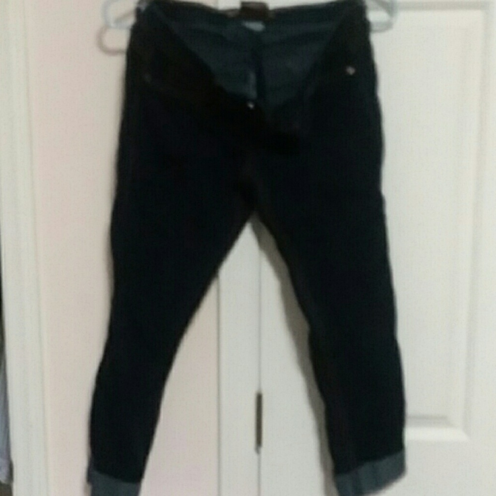 Dark wash capris